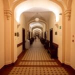 Funkcjonalne oświetlenie w mieszkaniu: strefy, poziomy światła i sprytne sterowanie Funkcjonalne oświetlenie w mieszkaniu: strefy, poziomy światła i sprytne sterowanie